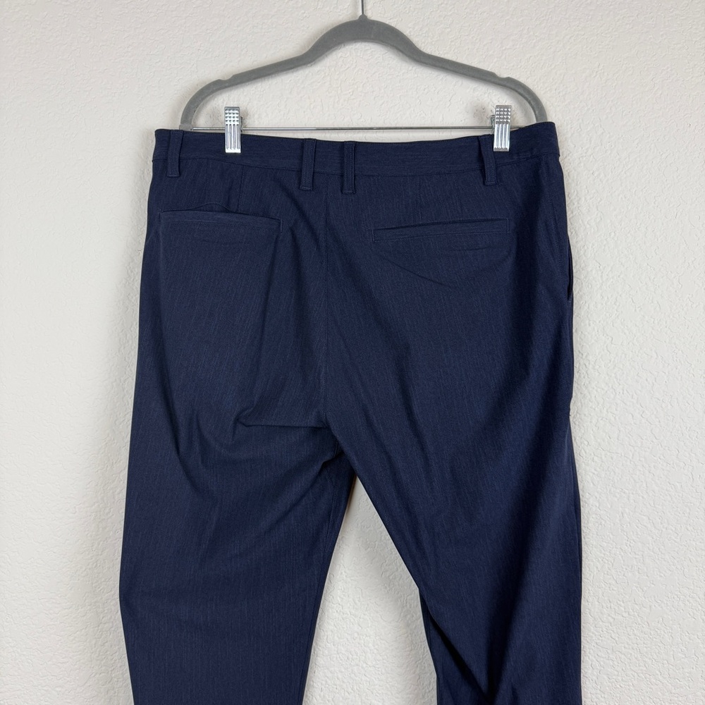 Rhone Commuter® Pro Pant - Slim
Men’s | 35x33 in Navy - Picture 6 of 8